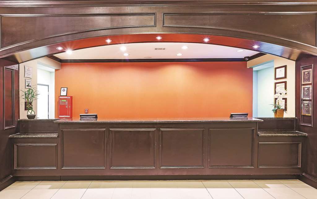 La Quinta By Wyndham Mckinney Interior photo